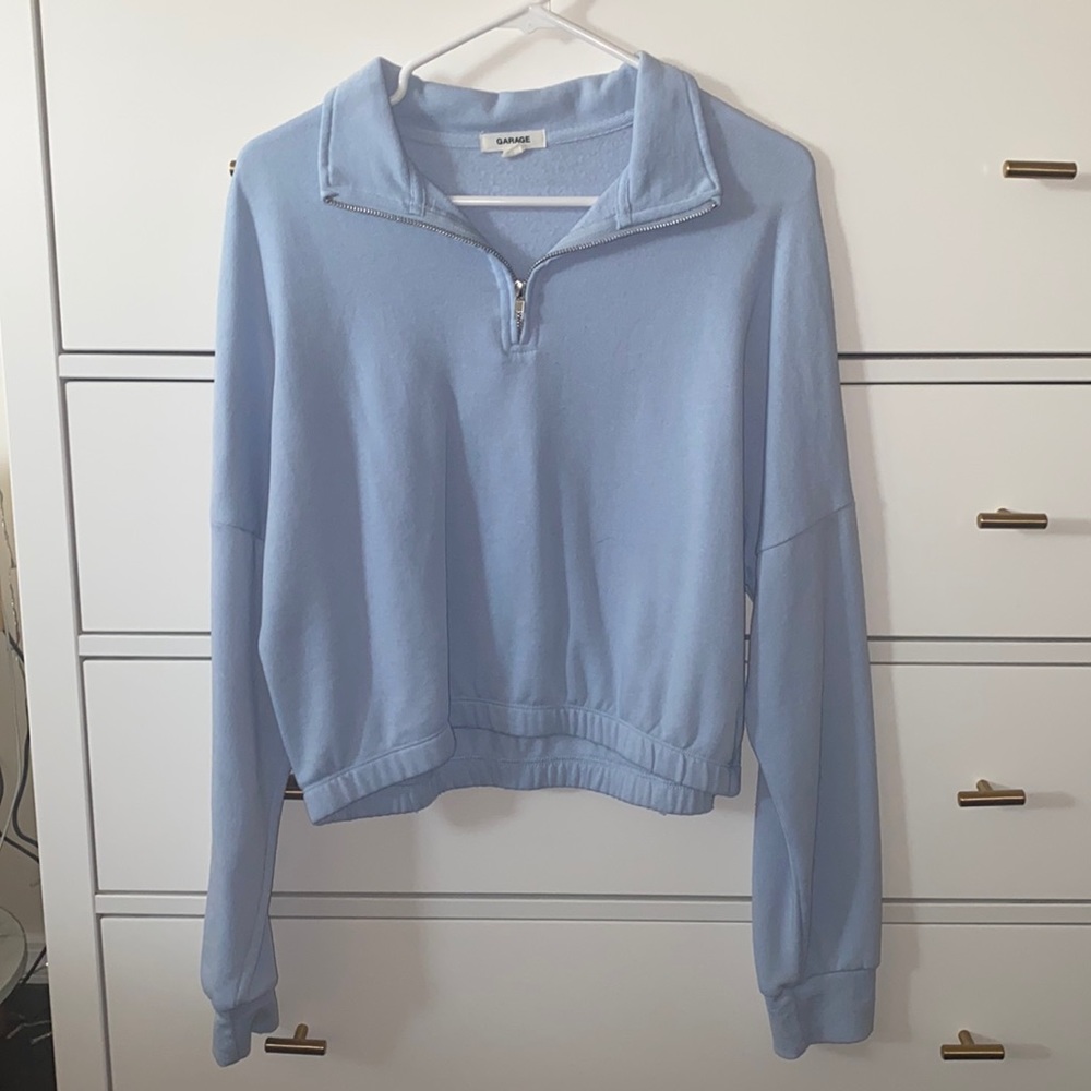 Medium blue quarter zip pull over